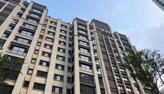 房租暴涨 惩罚不买房的人