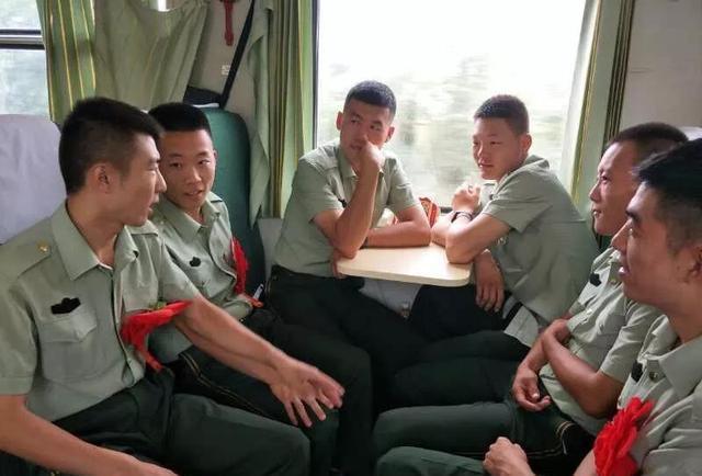 好样的 退伍老兵出手救人，背后的故事更令人感动!