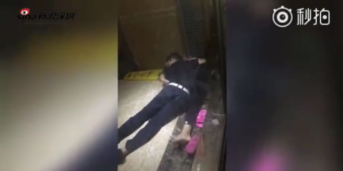 富士康宿舍凶杀案，男子刺死女子后自杀