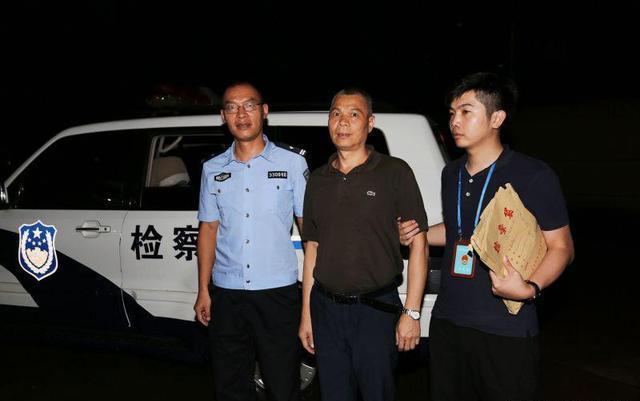 朱立新外逃投案，朱立新国投案自首