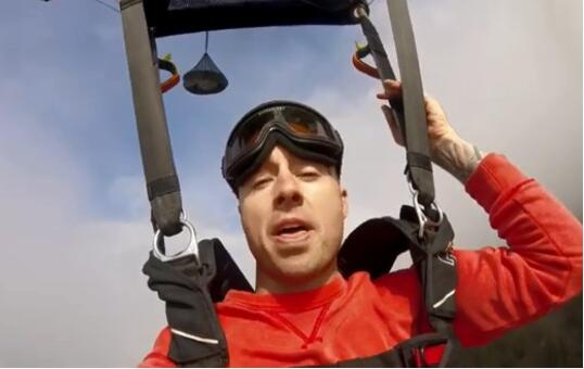 歌手高空拍MV坠亡，歌手高空拍MV坠亡究竟怎么回事?