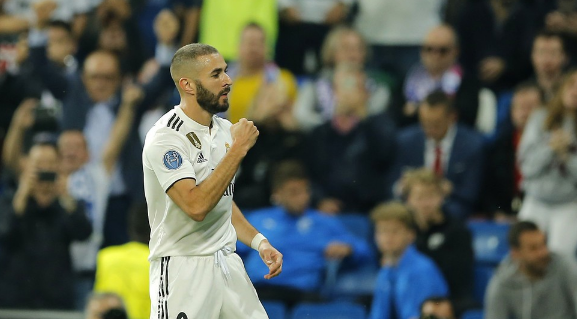 皇马2-1比尔森，欧冠-本泽马头槌马塞洛建功