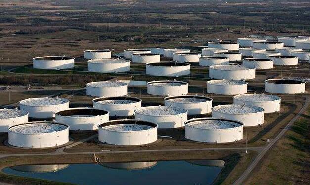 EIA汽油精炼油库存降幅大于预期，美油短线拉升突破66美元关口
