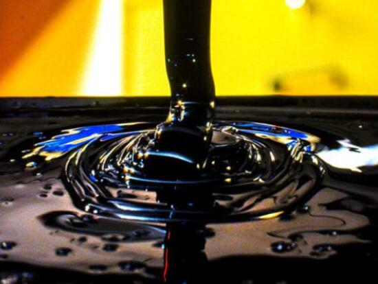 产量飙升致供应激增，美油疯狂下跌逾5%