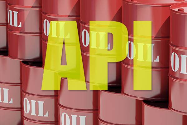API原油库存意外减少155万桶，美油大跌之势稍缓