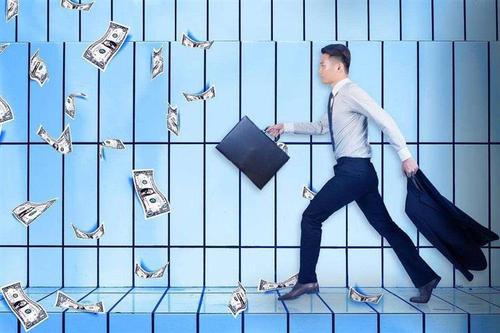 嘉盛集团最低入金多少？