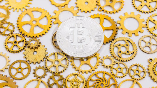 美股卖出要交多少税？