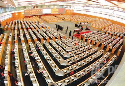 10万在股市一天能挣多少钱？