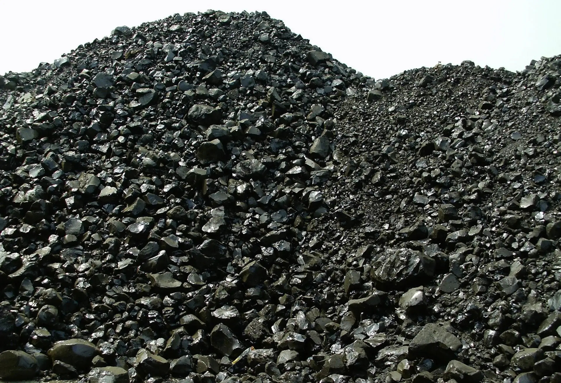 期货沥青一手多少,手续费多少钱？